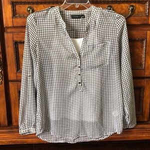 Cute business and/or casual top!